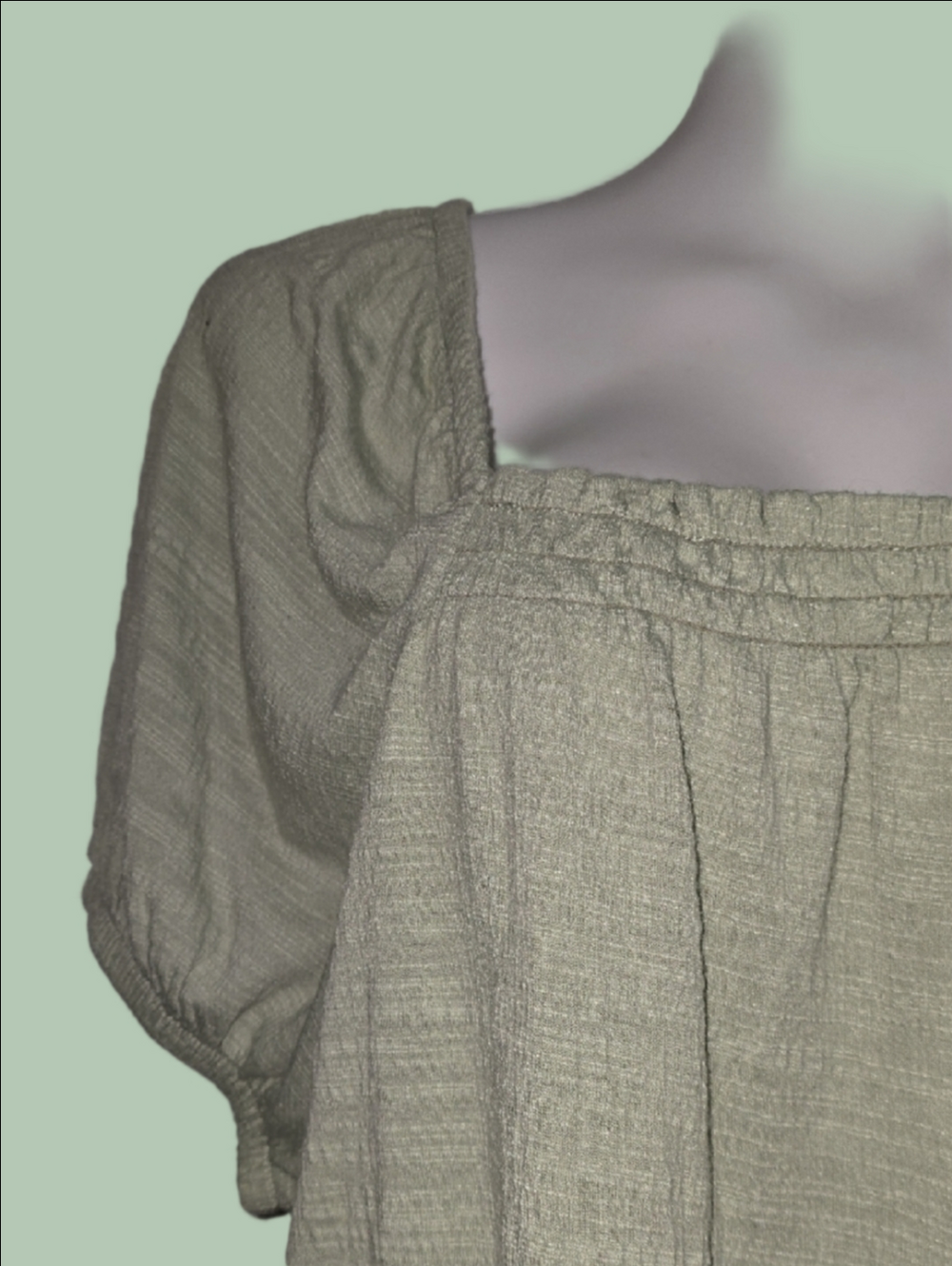 Women’s Sage Green Square-Neck Puff Sleeve Top